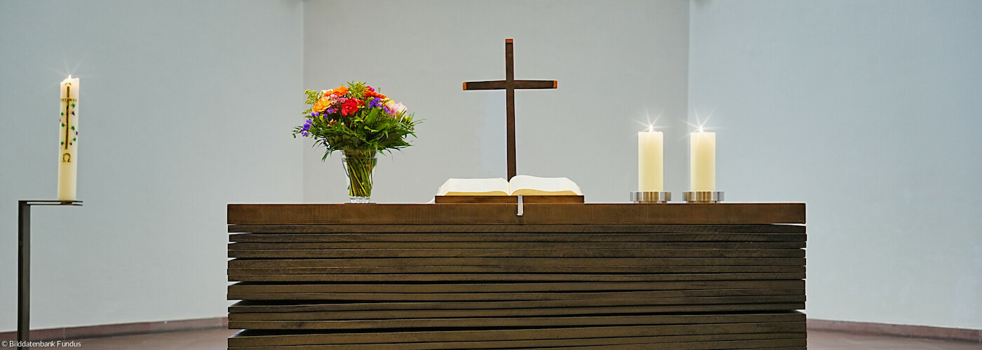 Moderner Altar