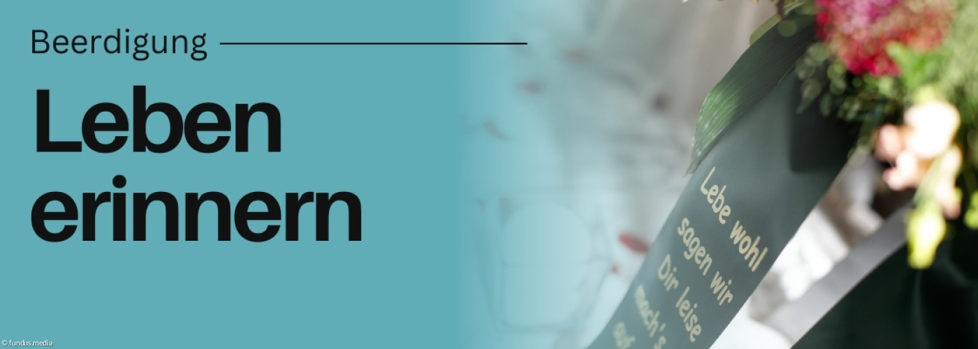 Blumenkranz mit Schleife für Grab