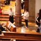 ein fünfköpfiges Gesangsensemble der Regensburger Kantorei unter der Leitung von Graham Buckland umrahmte die Rezitationen der Religionsvertreter