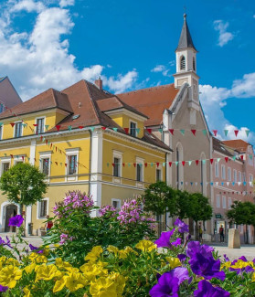 Blick auf die Matthäuskirche Kelheim